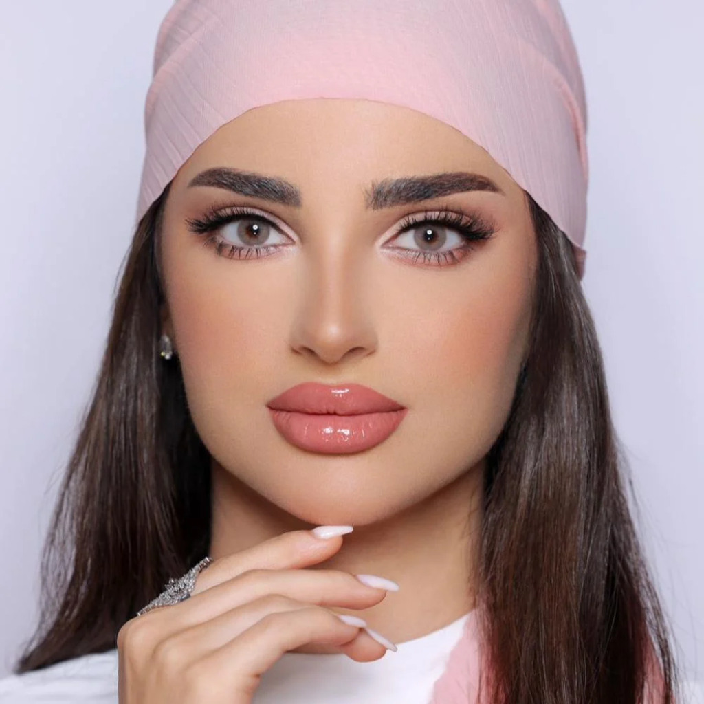 عدسات شهري لومينوس لاتين جراي — لومينوس