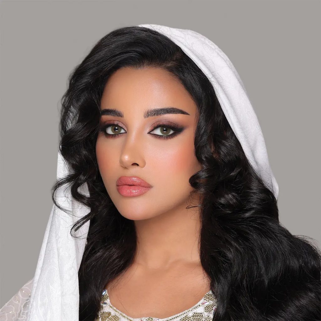 عدسات شهري لومينوس جرين — لومينوس