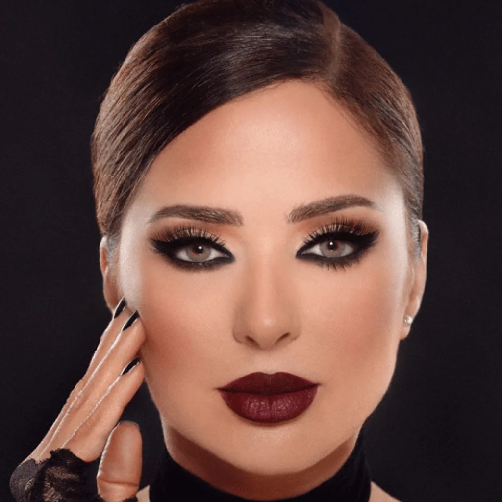 عدسات شهرية اديرا جرينيش — اديرا