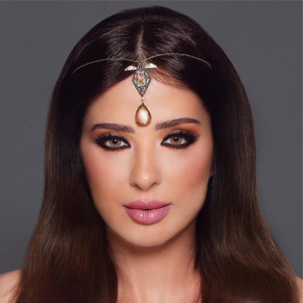 عدسات شهرية اديرا ريلام — اديرا