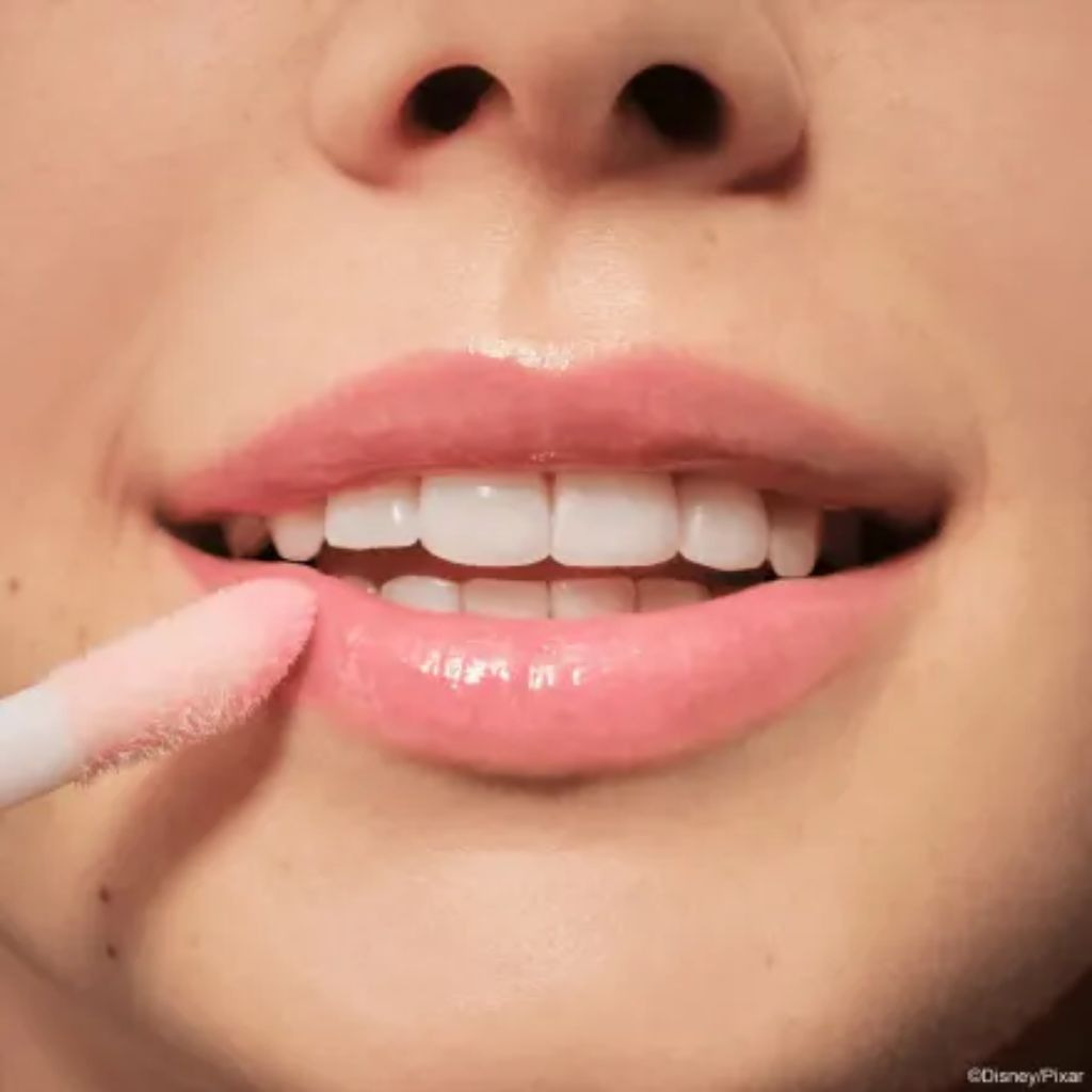 مرطب شفايف ايسنس 4 ملي ديزني بيكسار رقم 01 — ايسنس
