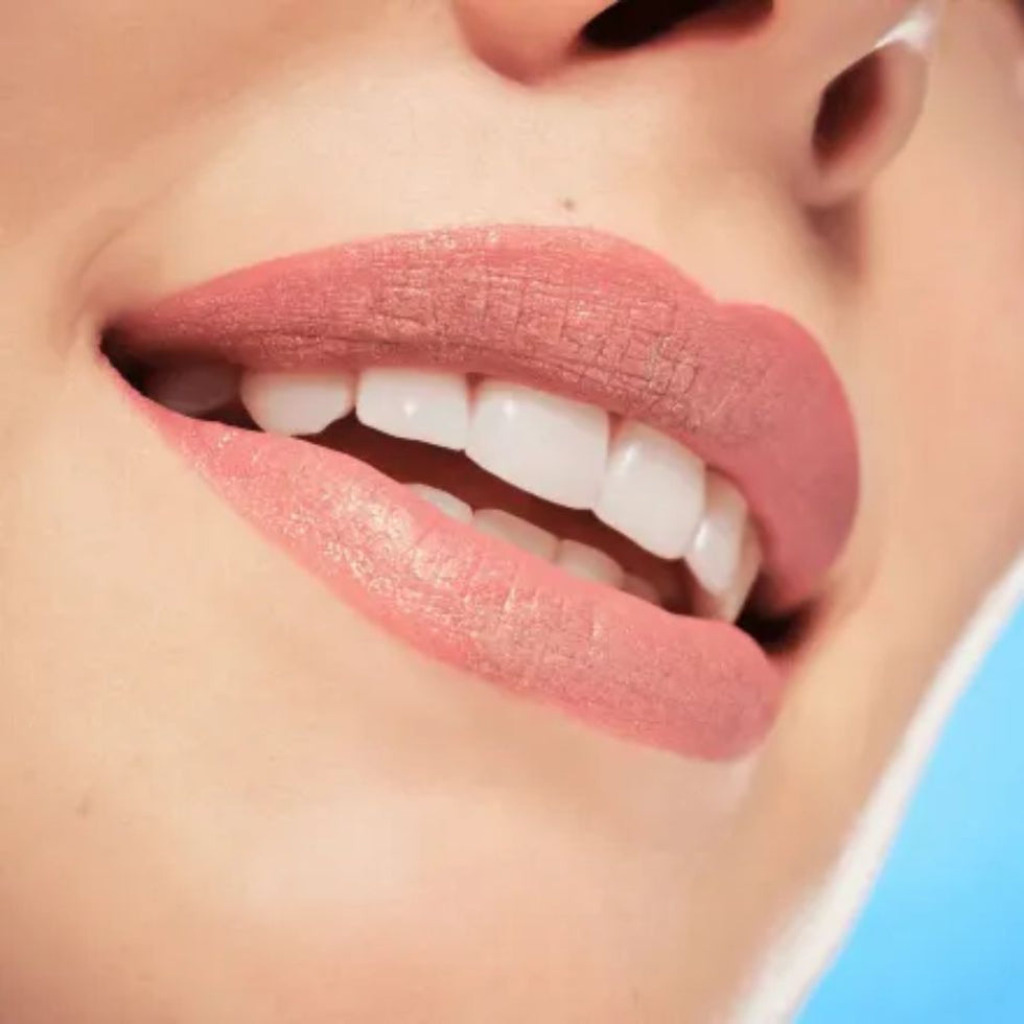 روج شفايف ايسنس 4 ملي ديزني بيكسار رقم 02 — ايسنس